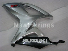 Laden Sie das Bild in den Galerie-Viewer, Silver and Black Factory Style - GSX-R750 06-07 Fairing Kit