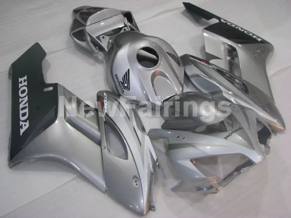 Silver Grey and Black Factory Style - CBR1000RR 04-05