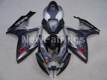 Laden Sie das Bild in den Galerie-Viewer, Silver Grey and Black Factory Style - GSX-R750 06-07