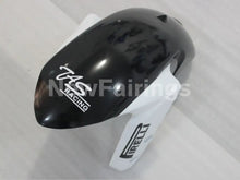 Laden Sie das Bild in den Galerie-Viewer, White and Black Beacon - GSX-R750 11-24 Fairing Kit