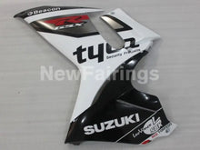 Laden Sie das Bild in den Galerie-Viewer, White and Black Beacon - GSX-R750 11-24 Fairing Kit