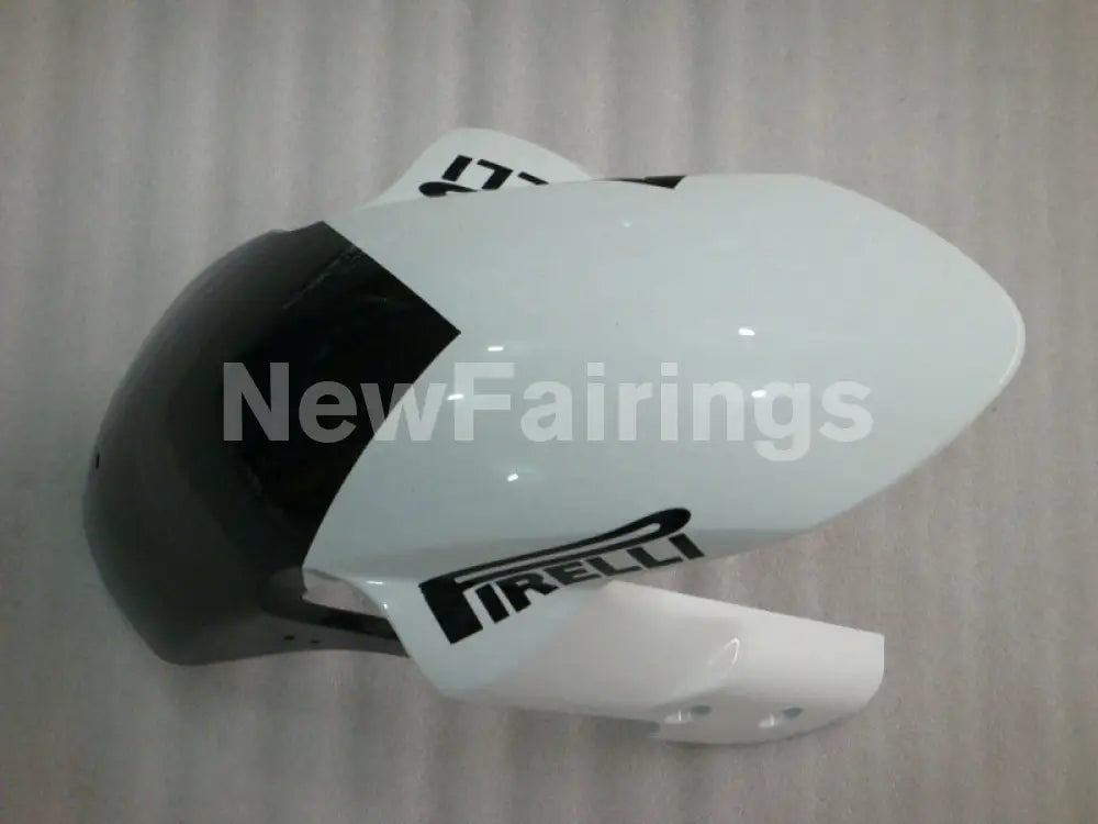 White and Black Corona - GSX - R1000 05 - 06 Fairing Kit