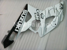 Laden Sie das Bild in den Galerie-Viewer, White and Black Corona - GSX - R1000 05 - 06 Fairing Kit