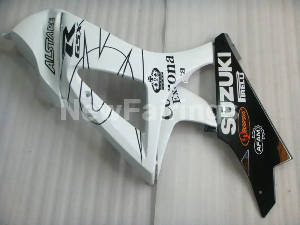 White and Black Corona - GSX - R1000 07 - 08 Fairing Kit