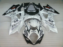 Laden Sie das Bild in den Galerie-Viewer, White and Black Corona - GSX - R1000 07 - 08 Fairing Kit