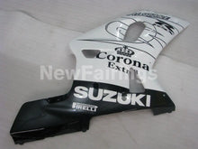 Laden Sie das Bild in den Galerie-Viewer, White and Black Corona - GSX-R600 01-03 Fairing Kit -