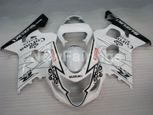 Laden Sie das Bild in den Galerie-Viewer, White and Black Corona - GSX-R600 04-05 Fairing Kit -