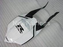 Laden Sie das Bild in den Galerie-Viewer, White and Black Corona - GSX-R600 08-10 Fairing Kit