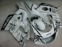 Laden Sie das Bild in den Galerie-Viewer, White and Black Corona - GSX-R750 96-99 Fairing Kit