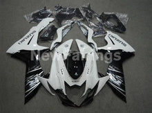 Laden Sie das Bild in den Galerie-Viewer, White and Black Factory Style - GSX-R750 11-24 Fairing Kit