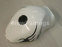 Laden Sie das Bild in den Galerie-Viewer, White and Black Flame - GSX1300R Hayabusa 99-07 Fairing Kit