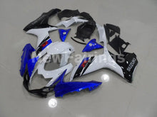 Laden Sie das Bild in den Galerie-Viewer, White and Blue Black Factory Style - GSX-R750 11-24 Fairing