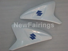 Laden Sie das Bild in den Galerie-Viewer, White and Blue Black Yoshimura - GSX-R750 11-24 Fairing Kit