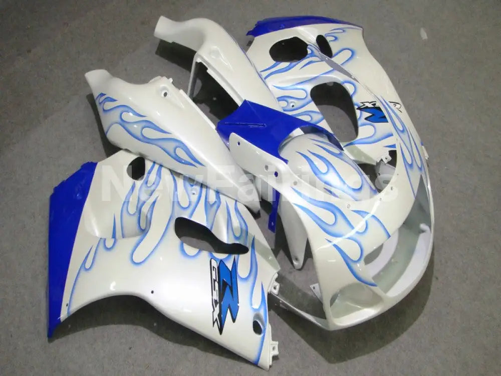 White and Blue Flame - GSX-R600 96-00 Fairing Kit - Vehicles