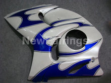 Laden Sie das Bild in den Galerie-Viewer, White and Blue Flame - GSX1300R Hayabusa 08-20 Fairing Kit