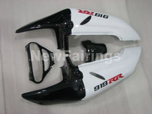 Laden Sie das Bild in den Galerie-Viewer, White and Red Black Factory Style - CBR 919 RR 98-99 Fairing