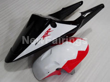 Laden Sie das Bild in den Galerie-Viewer, White and Red Black Factory Style - CBR 954 RR 02-03 Fairing