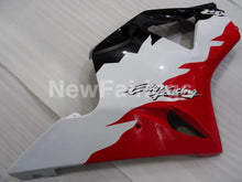 Laden Sie das Bild in den Galerie-Viewer, White and Red Black Factory Style - CBR 954 RR 02-03 Fairing