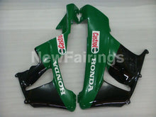 Laden Sie das Bild in den Galerie-Viewer, White and Red Green Castrol - CBR 929 RR 00-01 Fairing Kit -