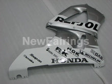 Laden Sie das Bild in den Galerie-Viewer, White and Silver Repsol - CBR 929 RR 00-01 Fairing Kit -