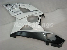 Laden Sie das Bild in den Galerie-Viewer, White Black Corona - GSX - R1000 05 - 06 Fairing Kit