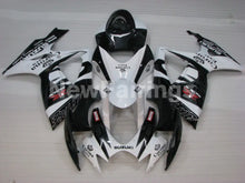 Laden Sie das Bild in den Galerie-Viewer, White and Black Corona - GSX-R750 06-07 Fairing Kit