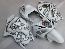 Laden Sie das Bild in den Galerie-Viewer, White and Black Dragon - GSX1300R Hayabusa 99-07 Fairing