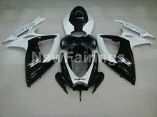 Laden Sie das Bild in den Galerie-Viewer, White Black Factory Style - GSX-R600 06-07 Fairing Kit