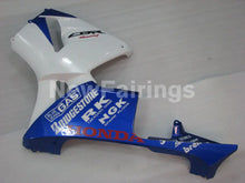 Laden Sie das Bild in den Galerie-Viewer, White and Blue HRC - CBR600RR 05-06 Fairing Kit - Vehicles &amp;