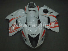 Laden Sie das Bild in den Galerie-Viewer, White with orange decals Factory Style - GSX1300R Hayabusa