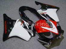 Laden Sie das Bild in den Galerie-Viewer, White and Red Black Factory Style - CBR600 F4i 04-06 Fairing