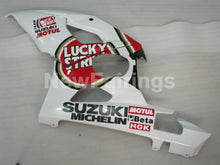 Laden Sie das Bild in den Galerie-Viewer, White and Red Lucky Strike - GSX - R1000 05 - 06 Fairing