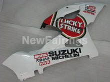 Laden Sie das Bild in den Galerie-Viewer, White and Red Lucky Strike - GSX - R1000 05 - 06 Fairing