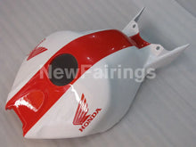 Laden Sie das Bild in den Galerie-Viewer, White and Red PRAMAC - CBR1000RR 06-07 Fairing Kit -