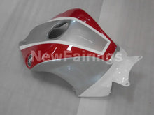 Laden Sie das Bild in den Galerie-Viewer, White and Red Silver No decals - CBR1000RR 08-11 Fairing Kit