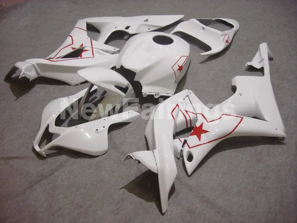 White and Red Star - CBR600RR 07-08 Fairing Kit - Vehicles &