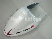 Laden Sie das Bild in den Galerie-Viewer, White Silver and Wine red Factory Style - GSX1300R Hayabusa