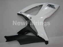 Laden Sie das Bild in den Galerie-Viewer, White and Silver Factory Style - GSX-R600 06-07 Fairing Kit