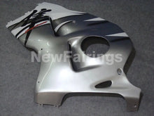 Laden Sie das Bild in den Galerie-Viewer, White Silver Factory Style - GSX1300R Hayabusa 99-07