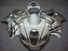 Laden Sie das Bild in den Galerie-Viewer, White Silver Factory Style - GSX1300R Hayabusa 99-07