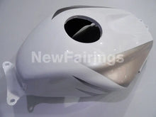 Laden Sie das Bild in den Galerie-Viewer, White and Silver Repsol - CBR600RR 03-04 Fairing Kit -