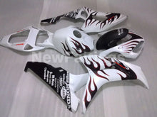 Laden Sie das Bild in den Galerie-Viewer, White and Wine Red Flame - CBR1000RR 06-07 Fairing Kit -