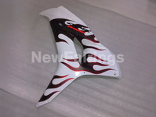 Laden Sie das Bild in den Galerie-Viewer, White and Wine Red Flame - CBR1000RR 06-07 Fairing Kit -