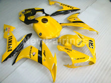 Laden Sie das Bild in den Galerie-Viewer, Yellow and Black Dunlop - YZF-R1 04-06 Fairing Kit